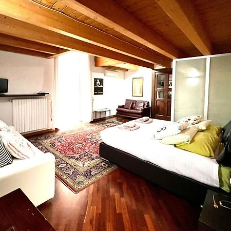 Casa Vacanza Saint Patrick Barletta Habitación foto